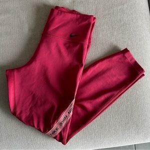 NIKE ONE LEGGING